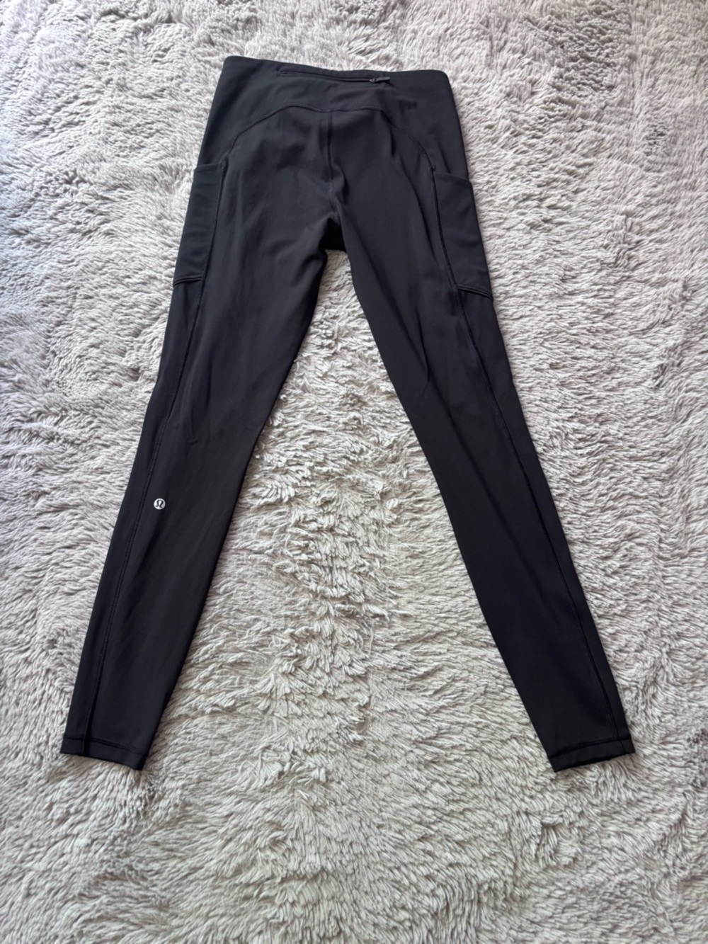 Lululemon Women Speed Up Tight
*Full-On Luxtreme 28" Leggings
Black Size 6 - Picture 7 of 9